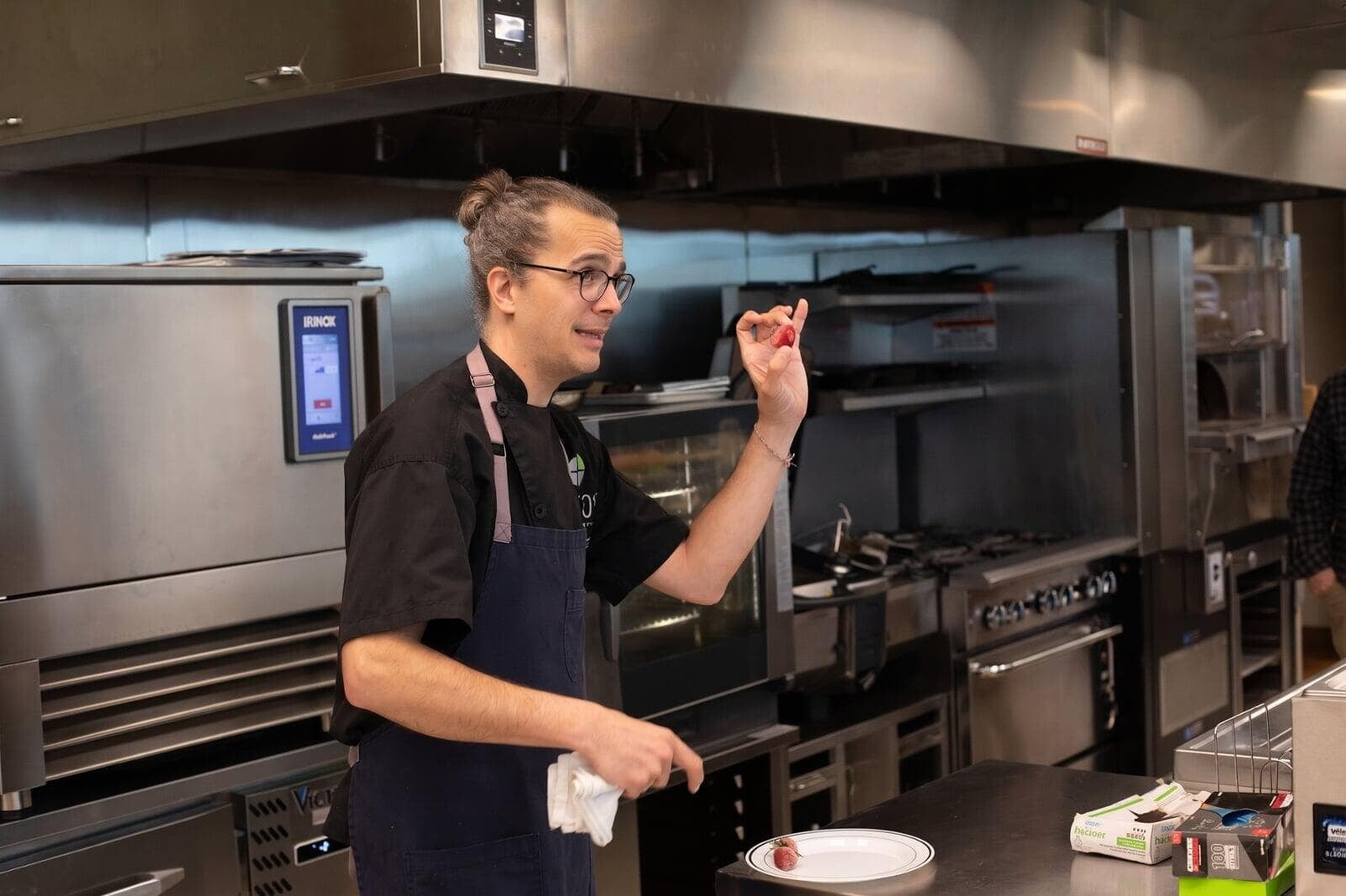 Dining management relationship advocacy